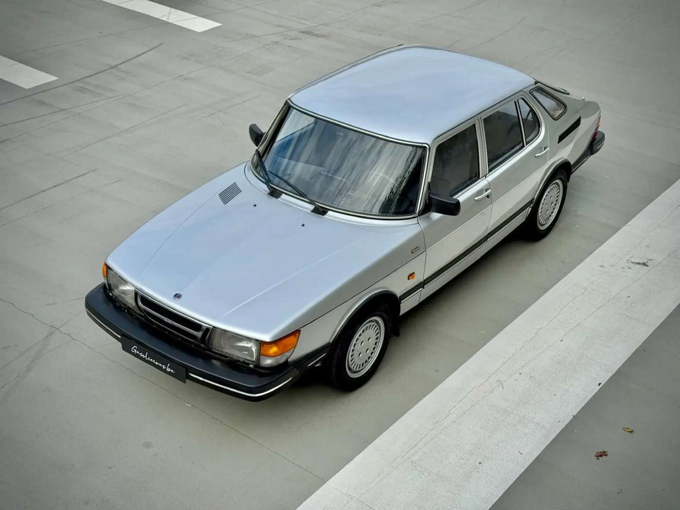 Saab 900