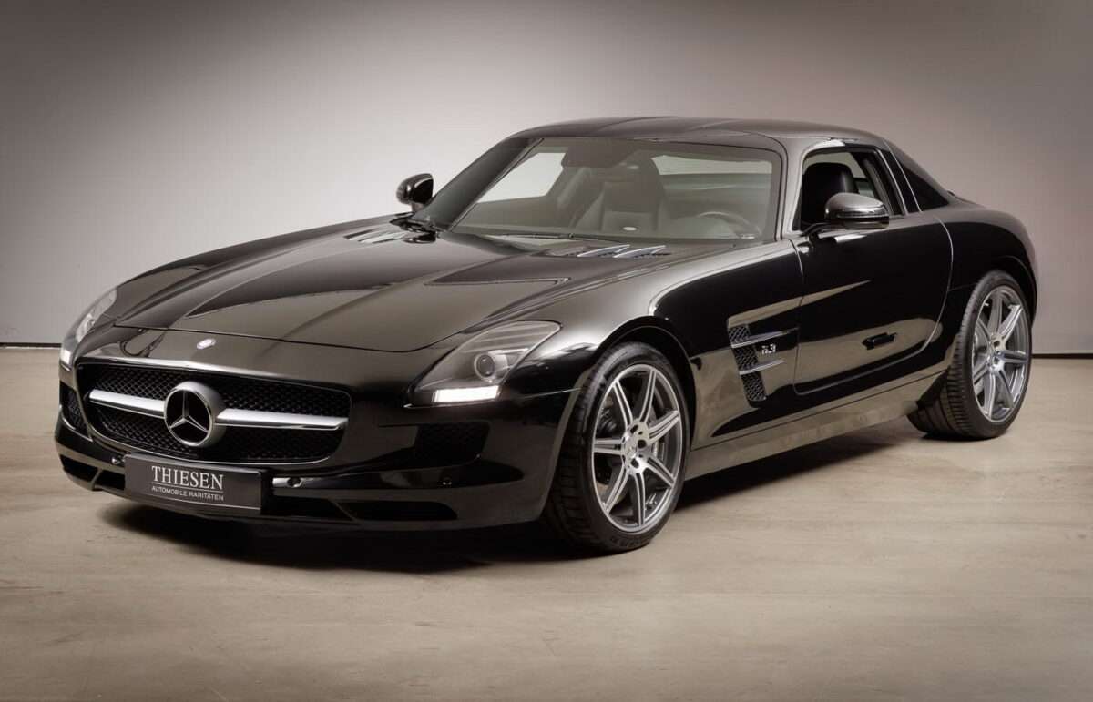 Mercedes-Benz SLS