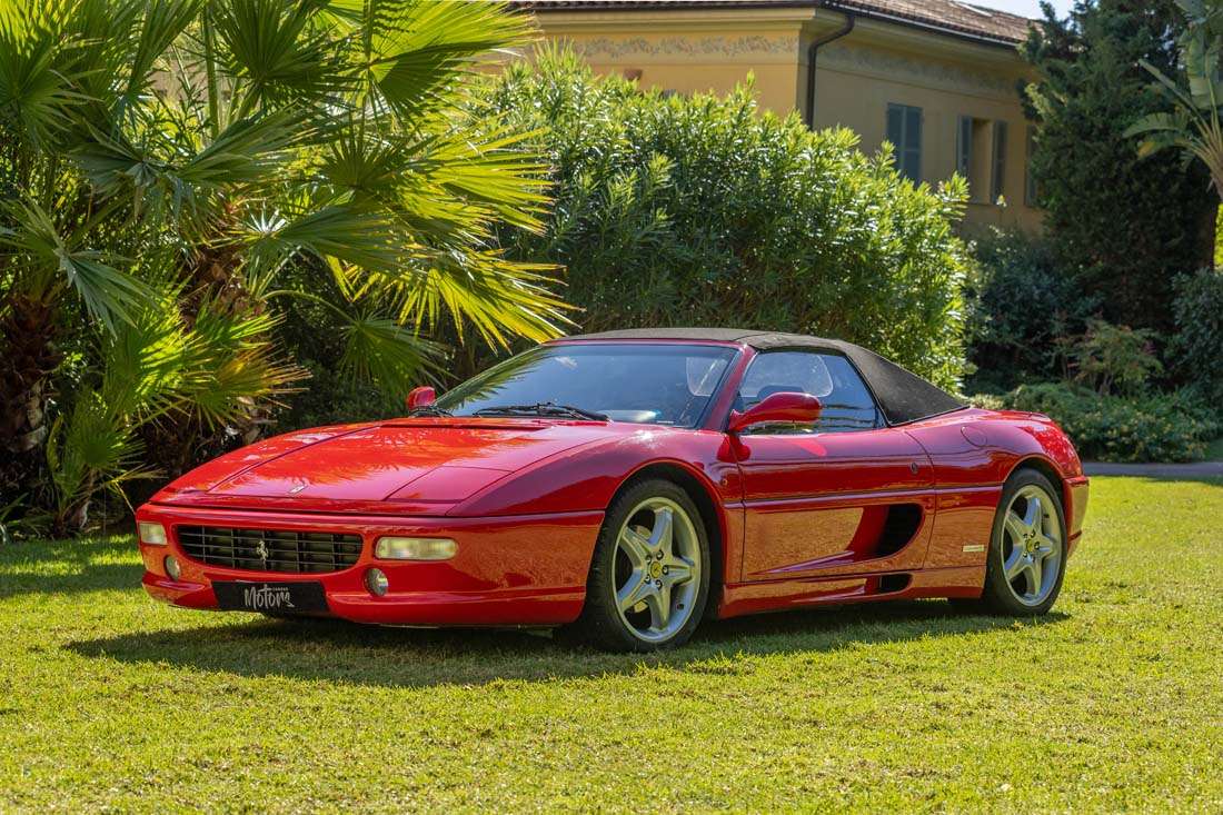Ferrari F 355