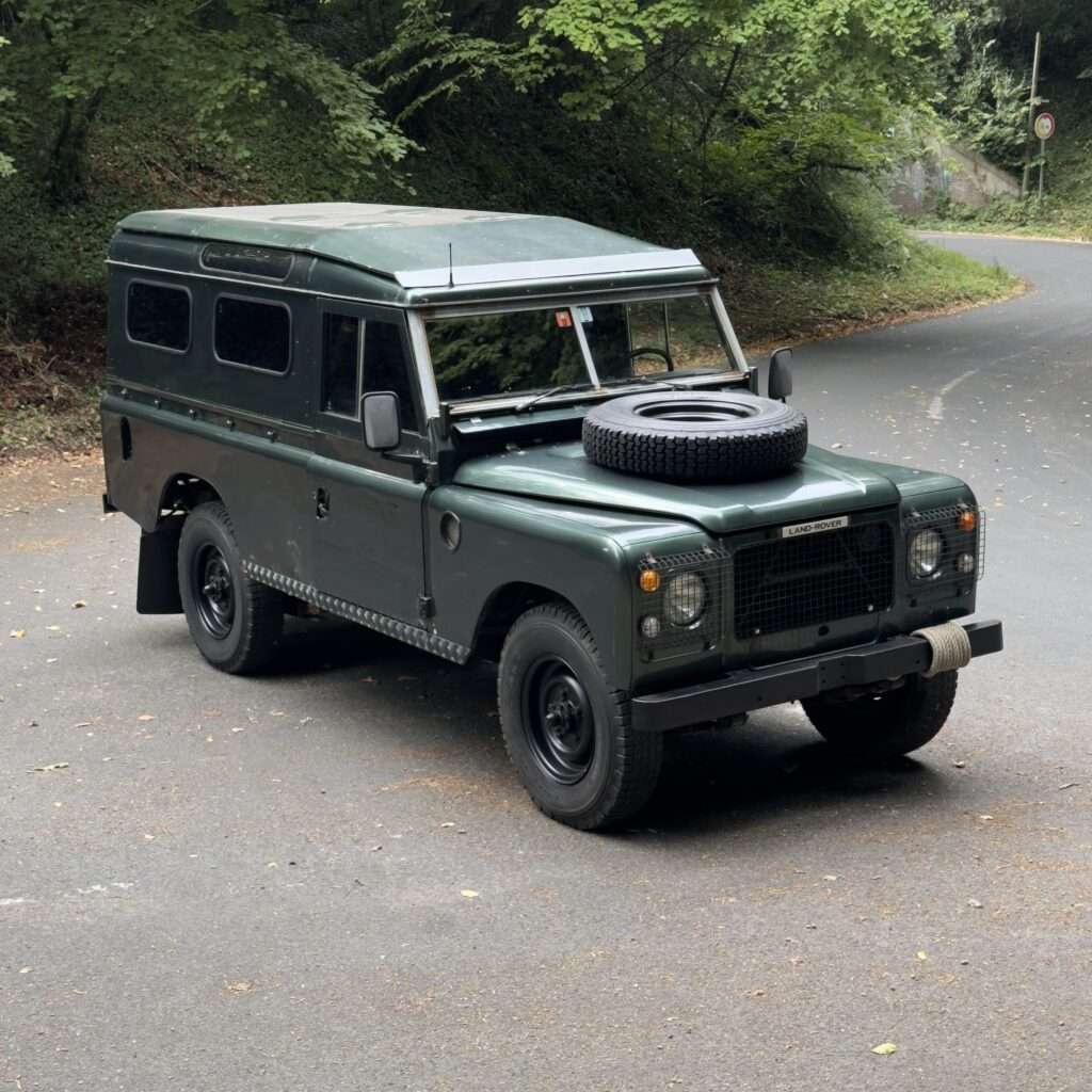 LandRover 109