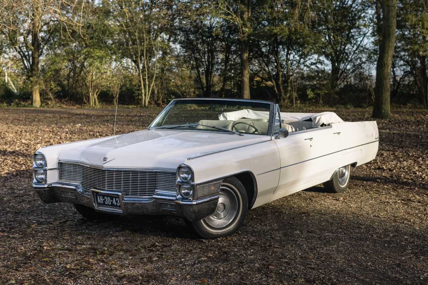 Cadillac De Ville