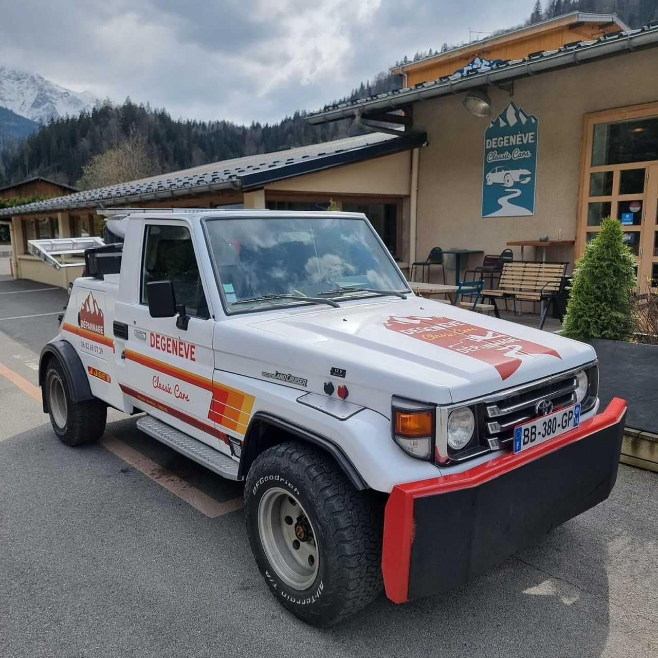 Toyota Land Cruiser