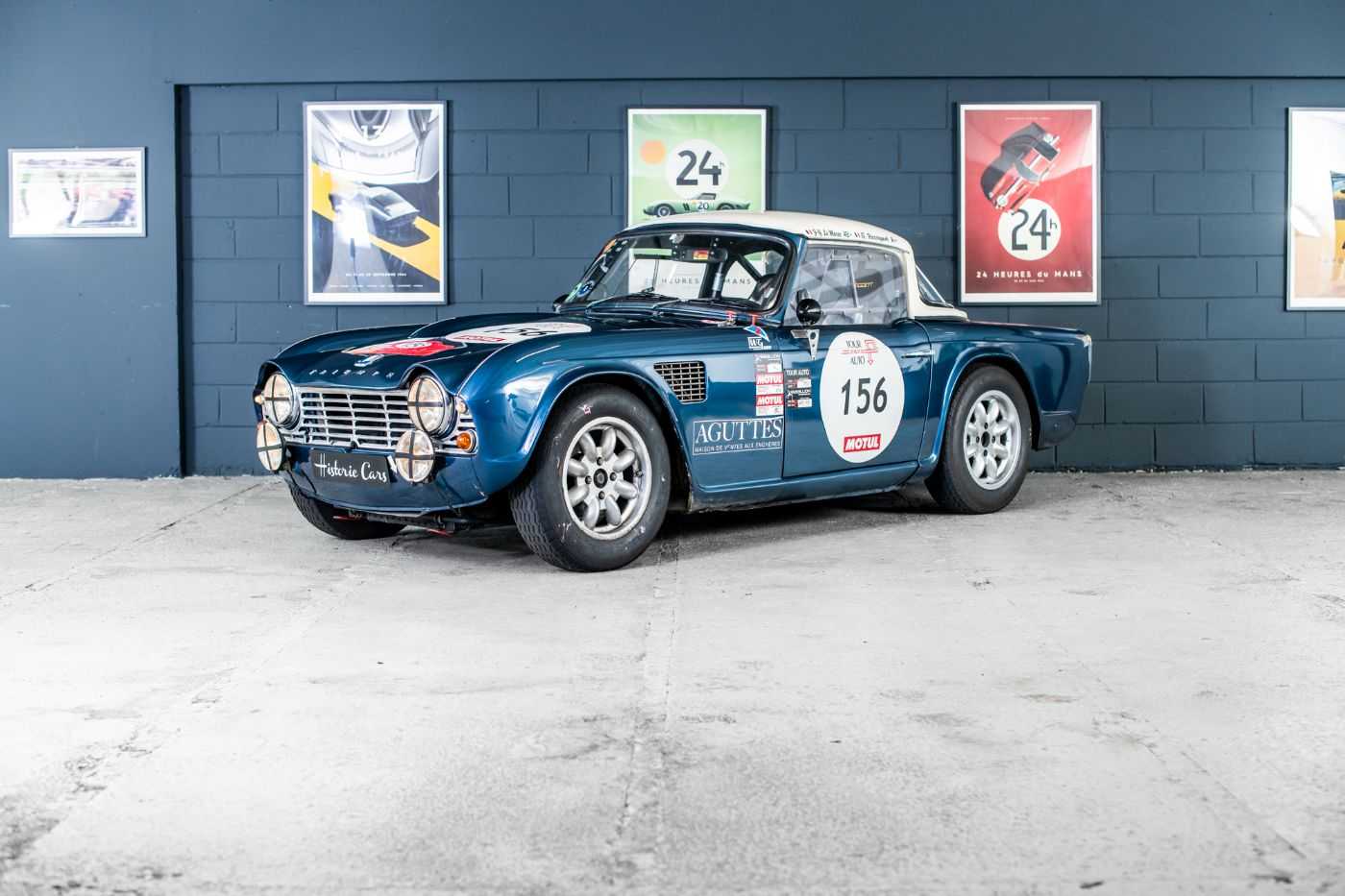 Triumph TR4