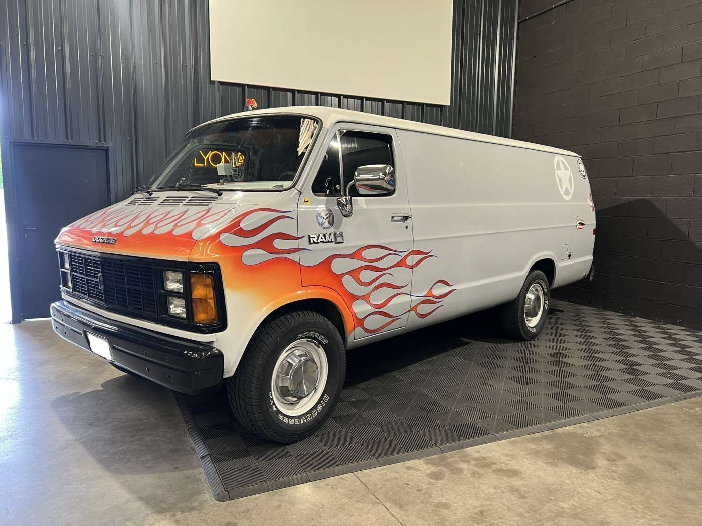 Dodge Van