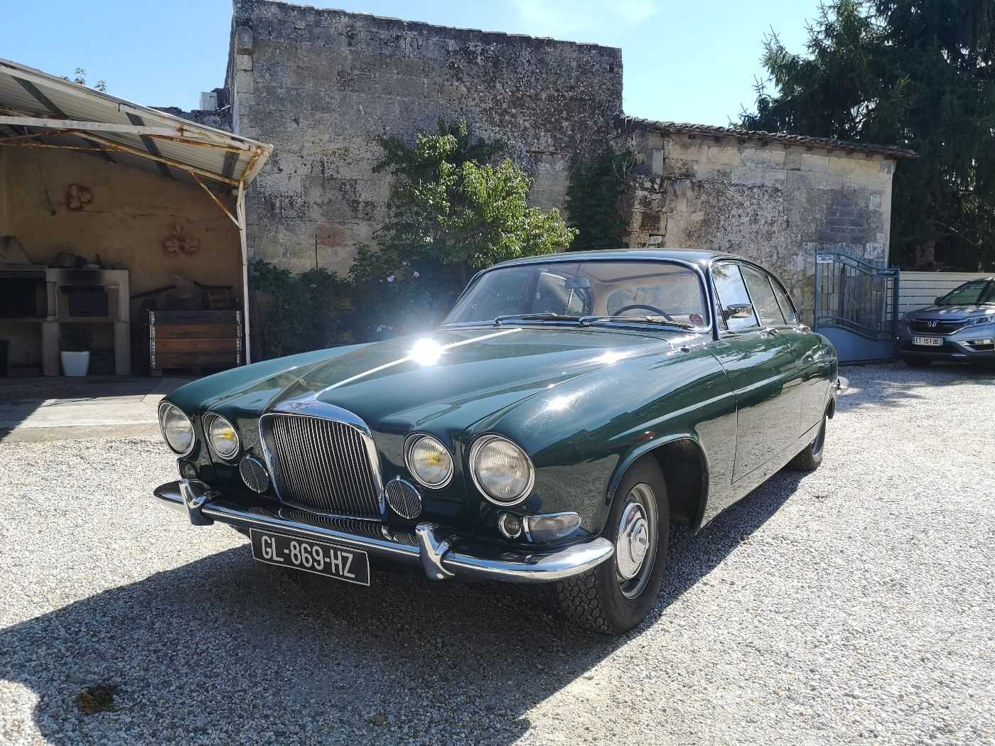 Jaguar MK 10
