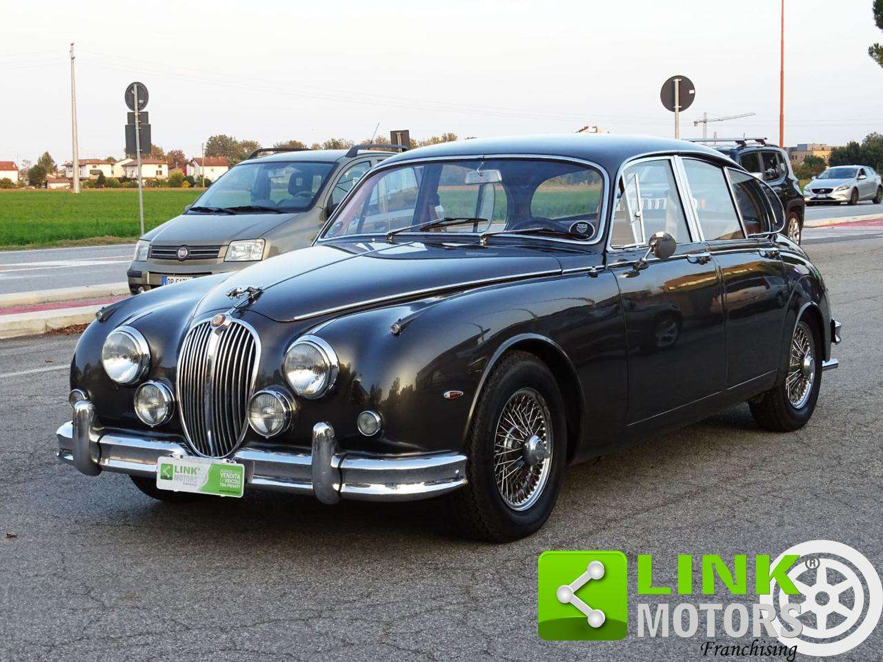 Jaguar MK 2