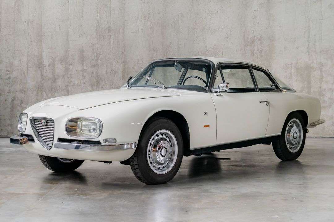 Alfa Roméo 2600 SZ
