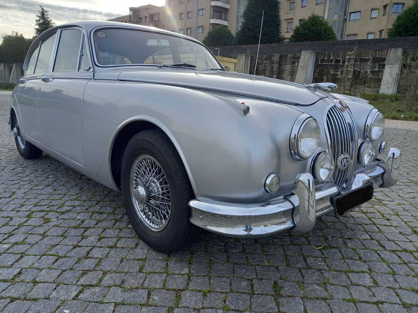 Jaguar MK 2