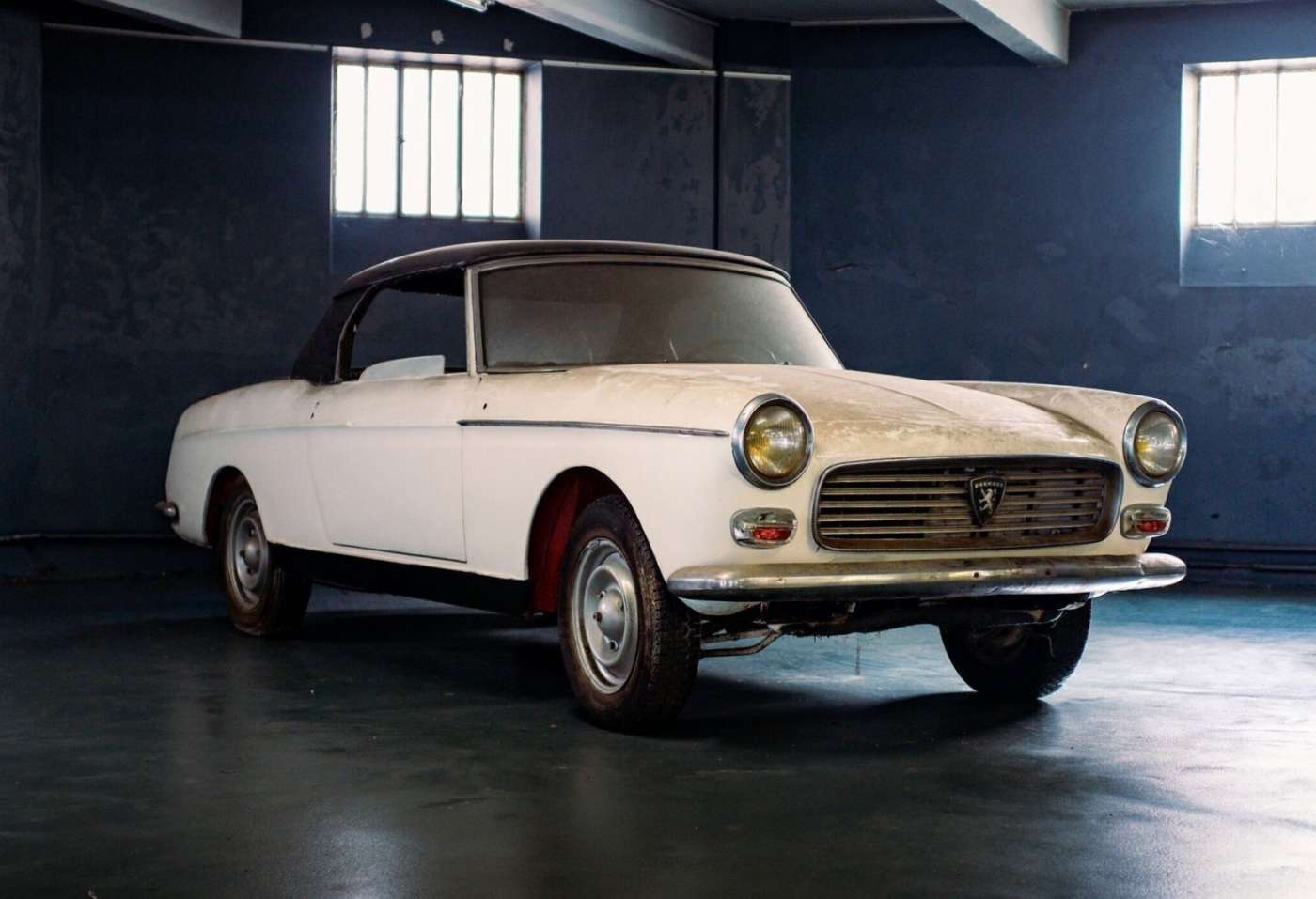 Peugeot 404