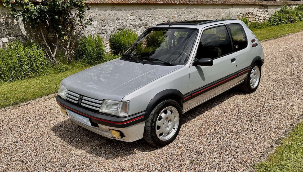 Peugeot 205