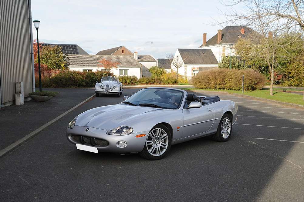 Jaguar XKR
