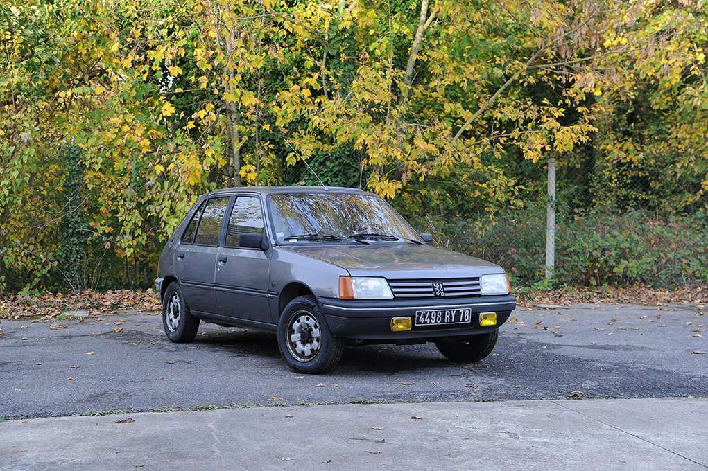 Peugeot 205
