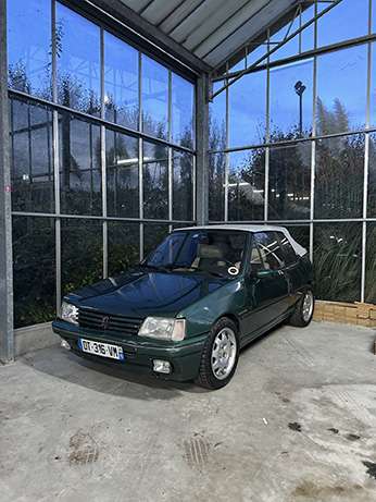 Peugeot 205