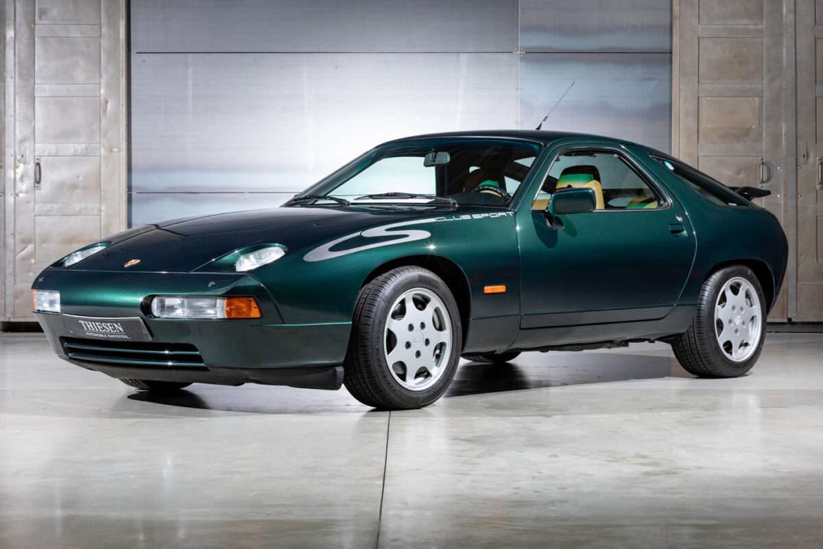 Porsche 928