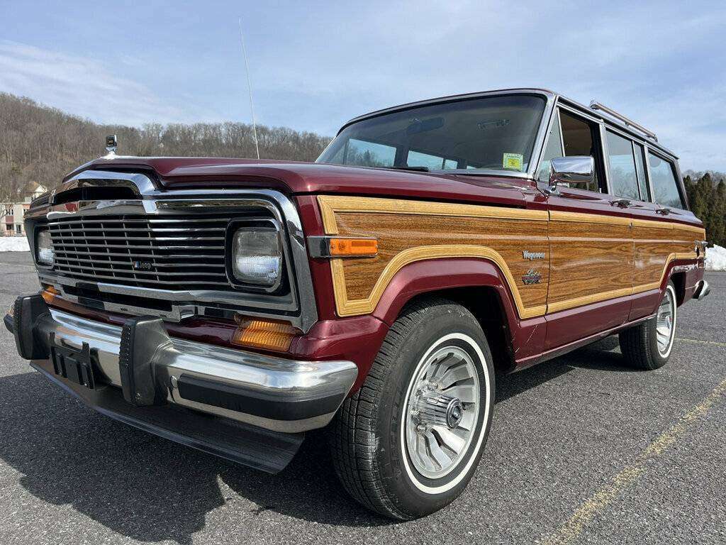 Jeep Wagoneer