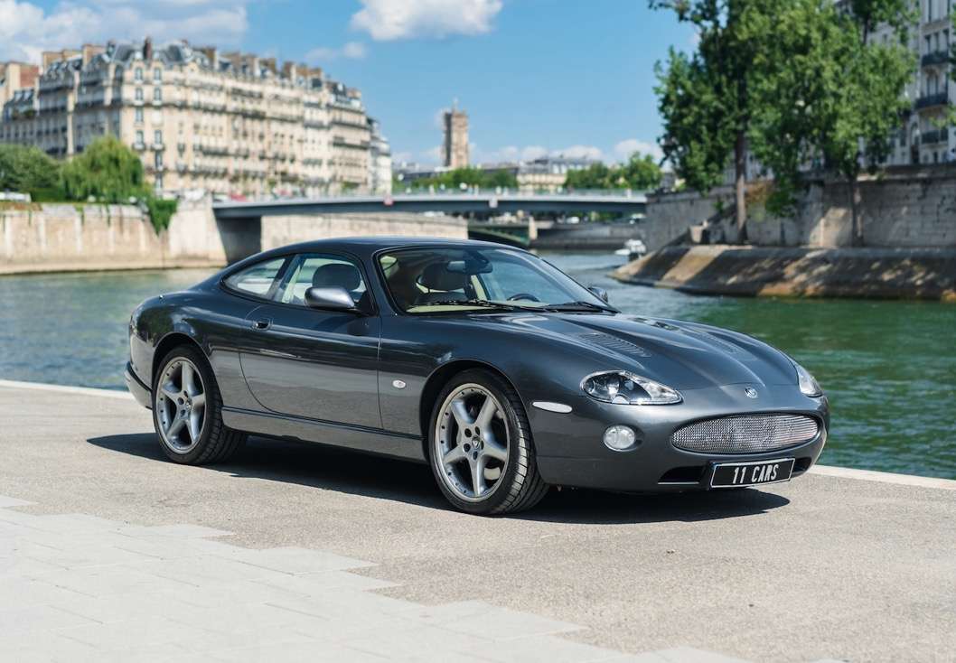 Jaguar XKR