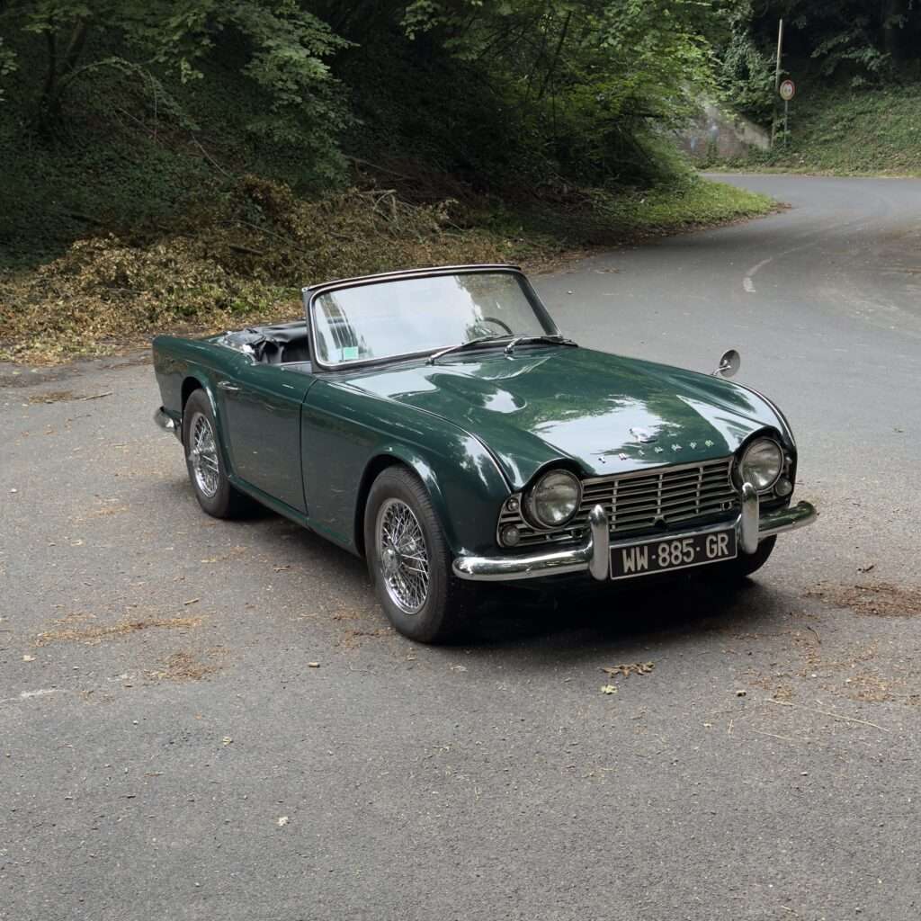Triumph TR4
