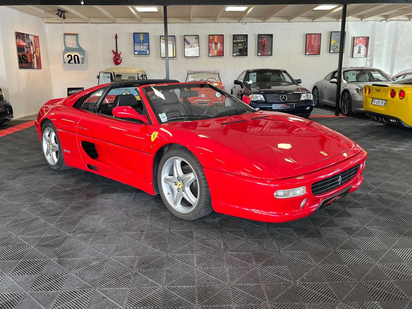 Ferrari 355