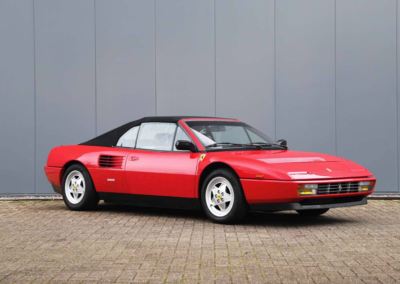 Ferrari Mondial