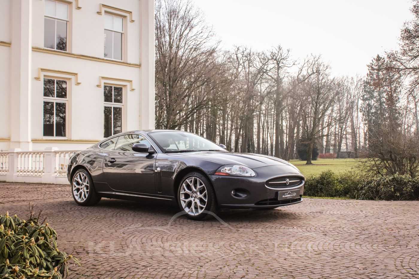 Jaguar Série - XK V8