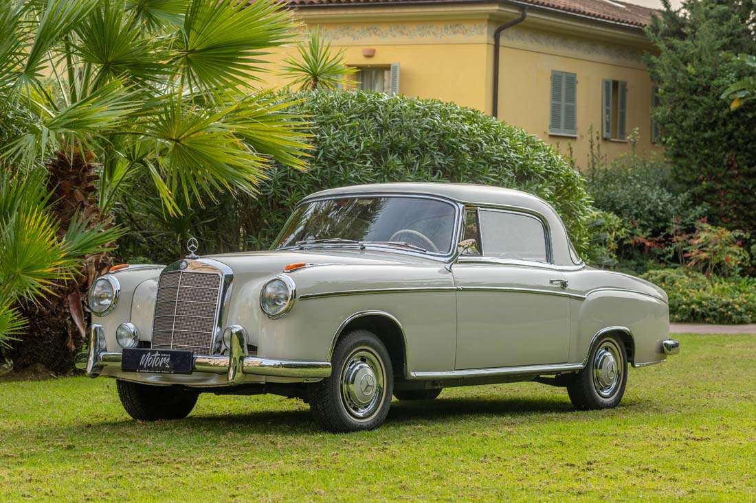 Mercedes-Benz Ponton