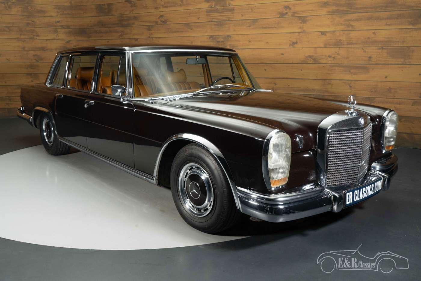 Mercedes-Benz 600 