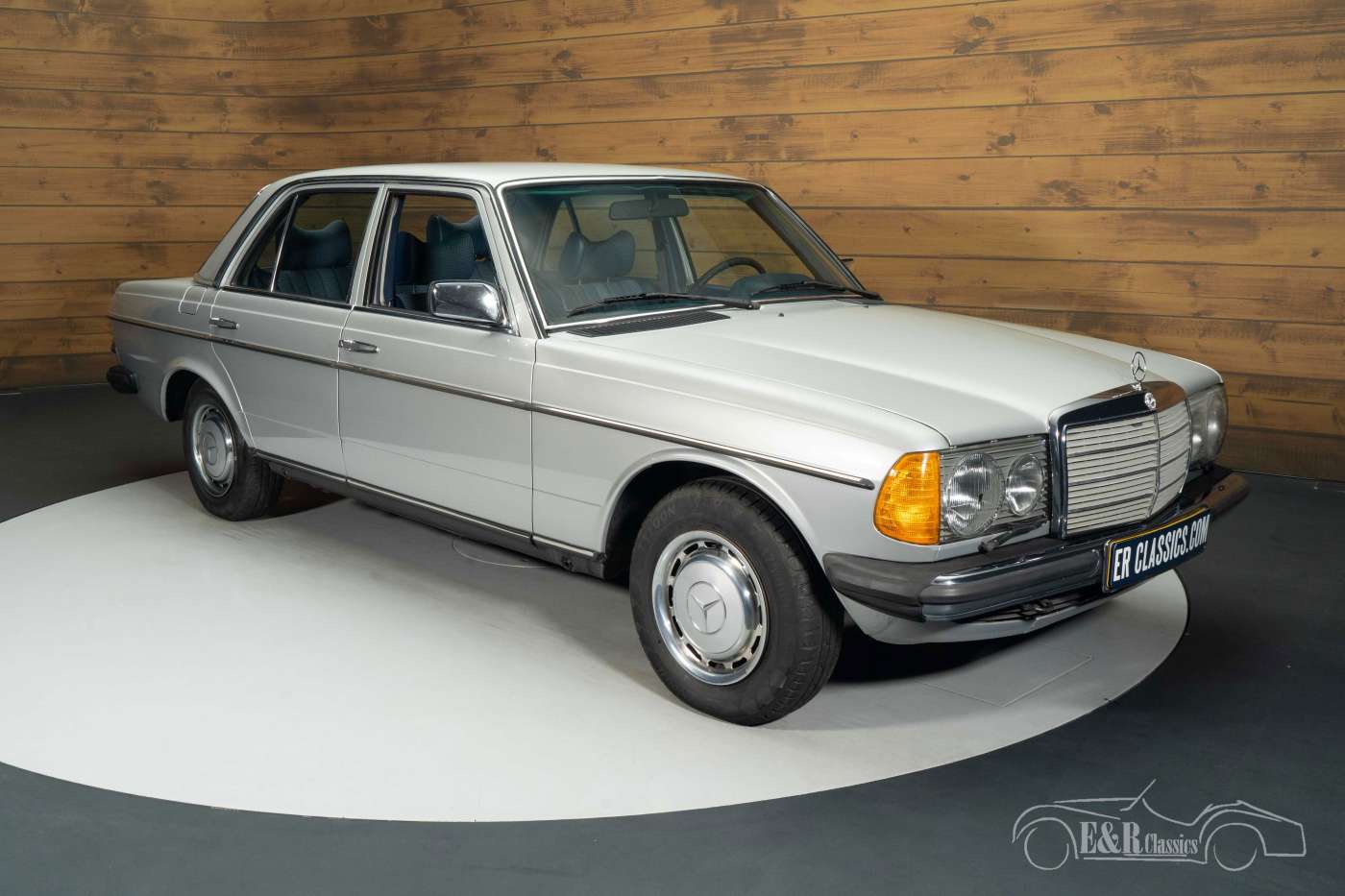 Mercedes-Benz 250