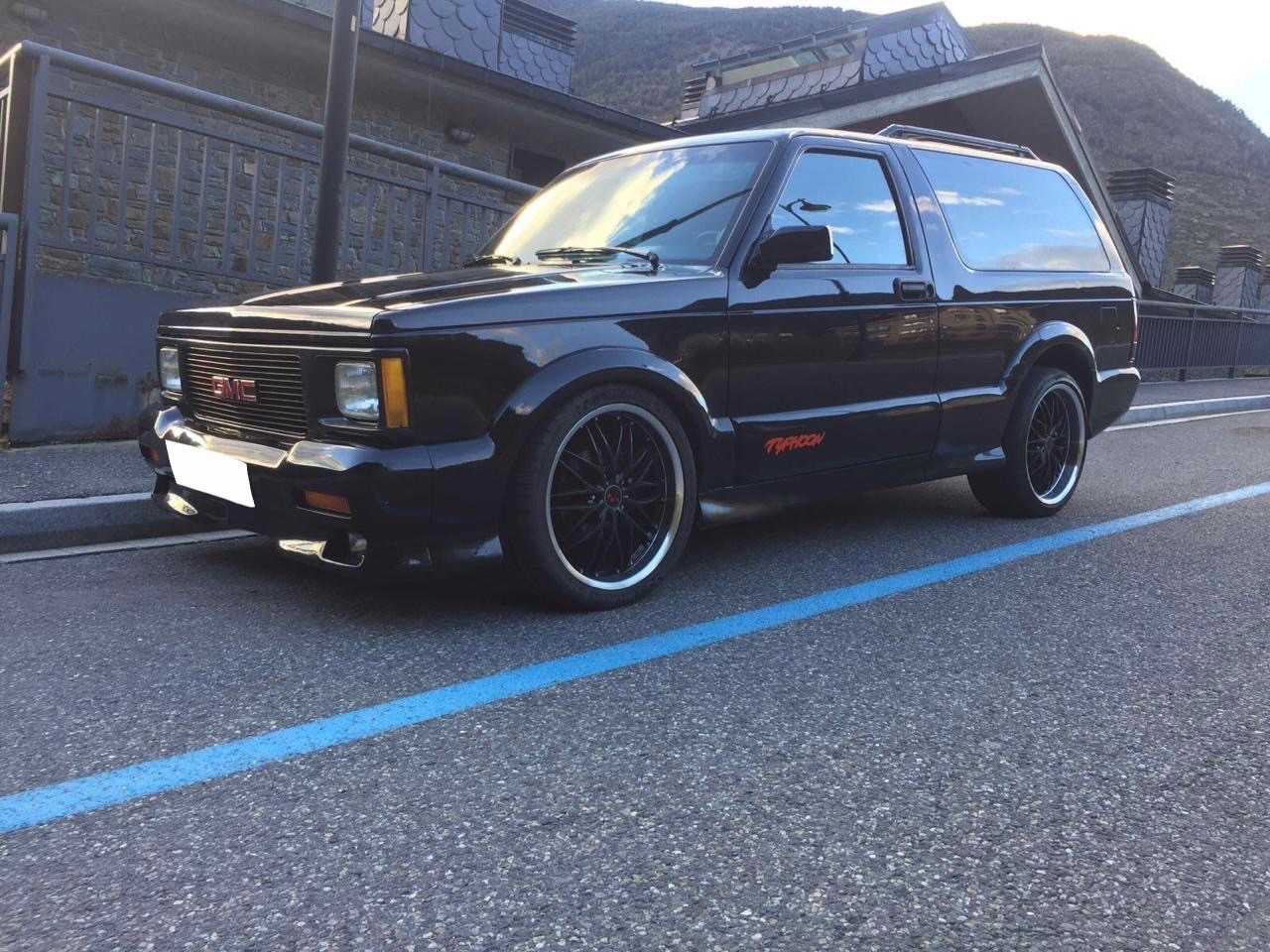 GMC Typhoon