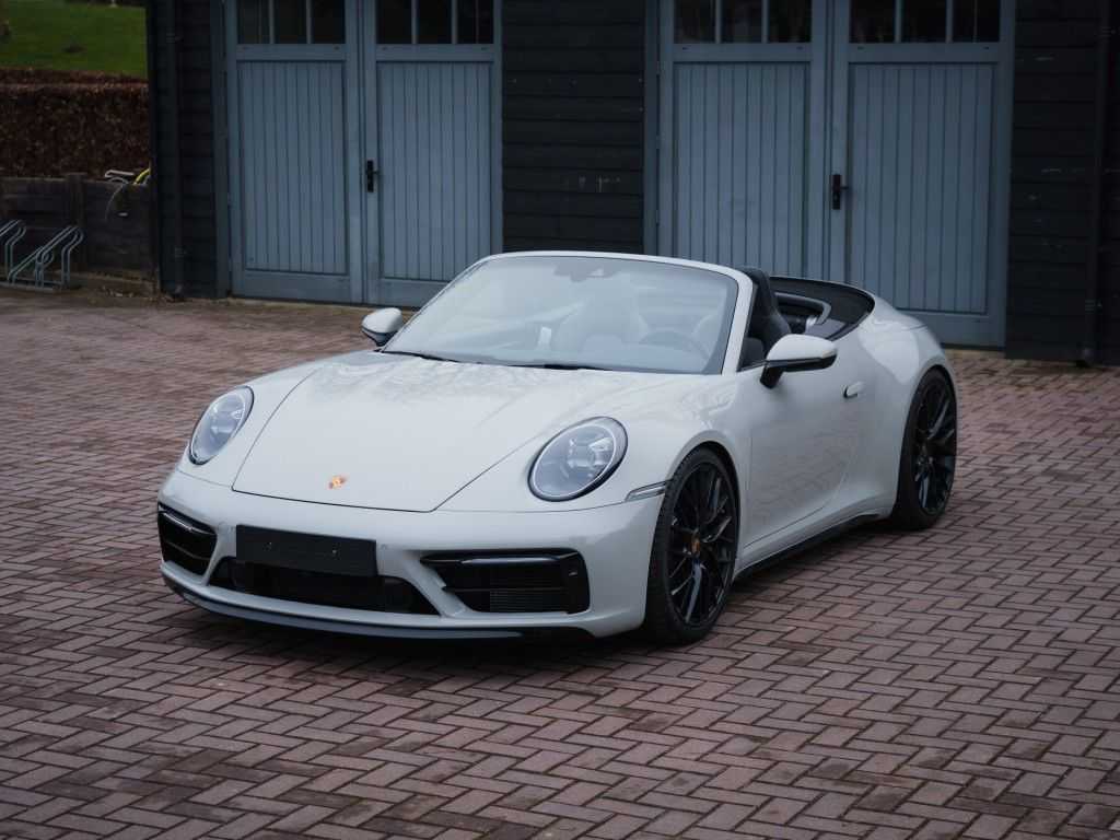 Porsche 992
