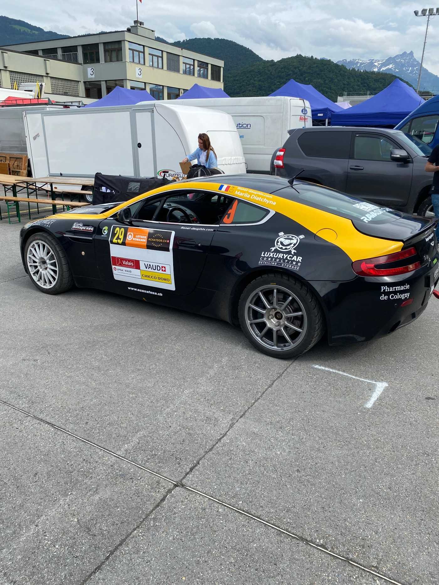 Aston Martin Vantage