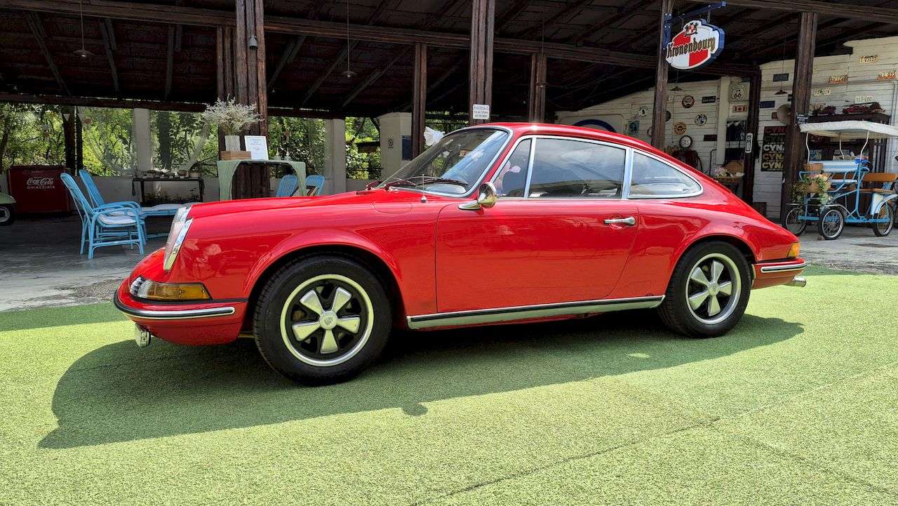 Porsche 911