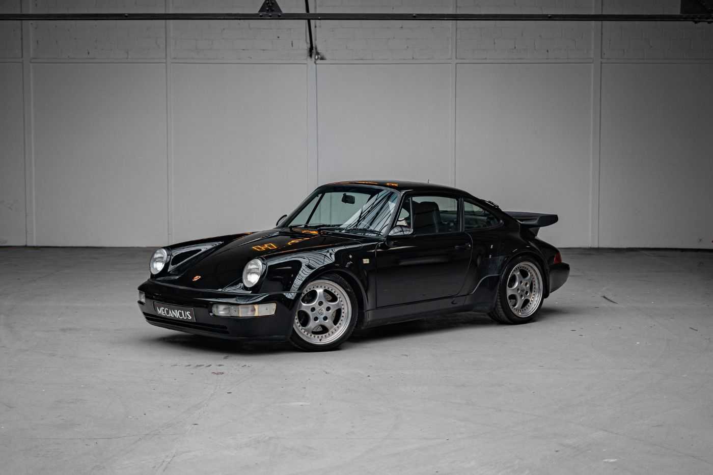 Porsche 964