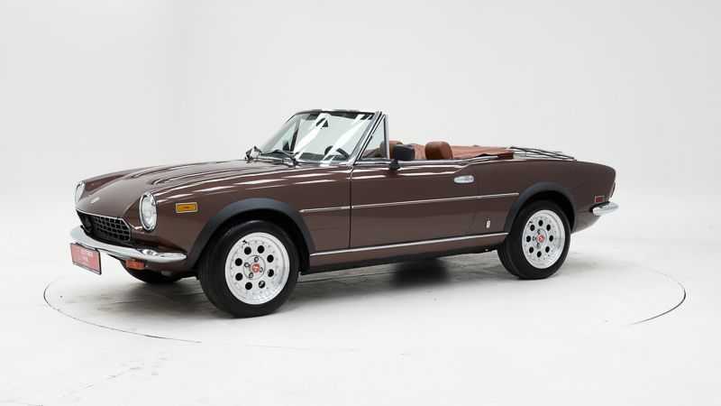 Fiat 124 Spider