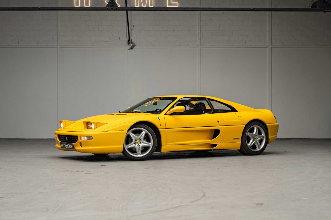 Ferrari 355