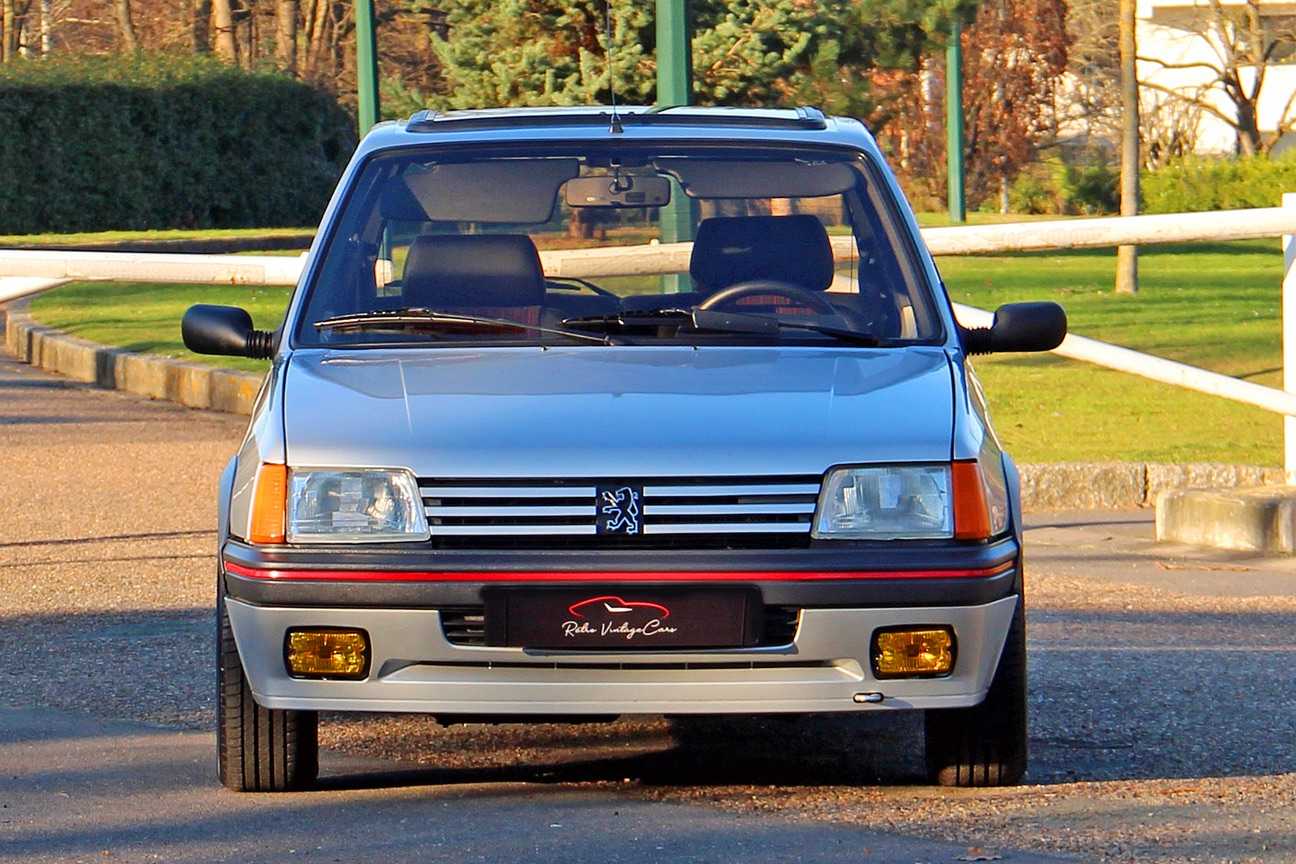 Peugeot 205