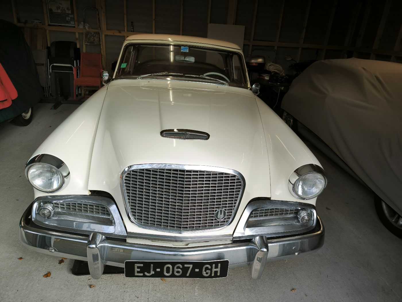 Studebaker Silver Hawk