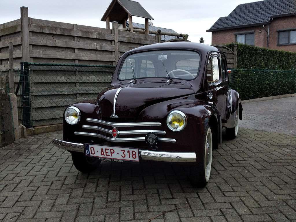 Renault 4 CV
