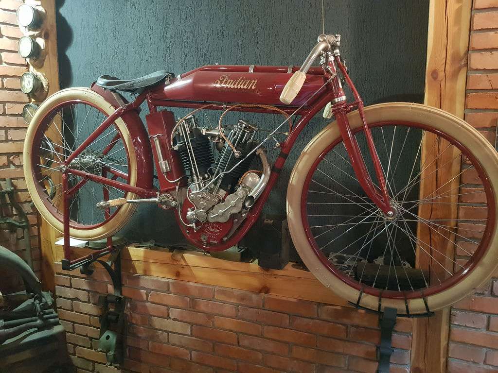 Moto Indian Chief