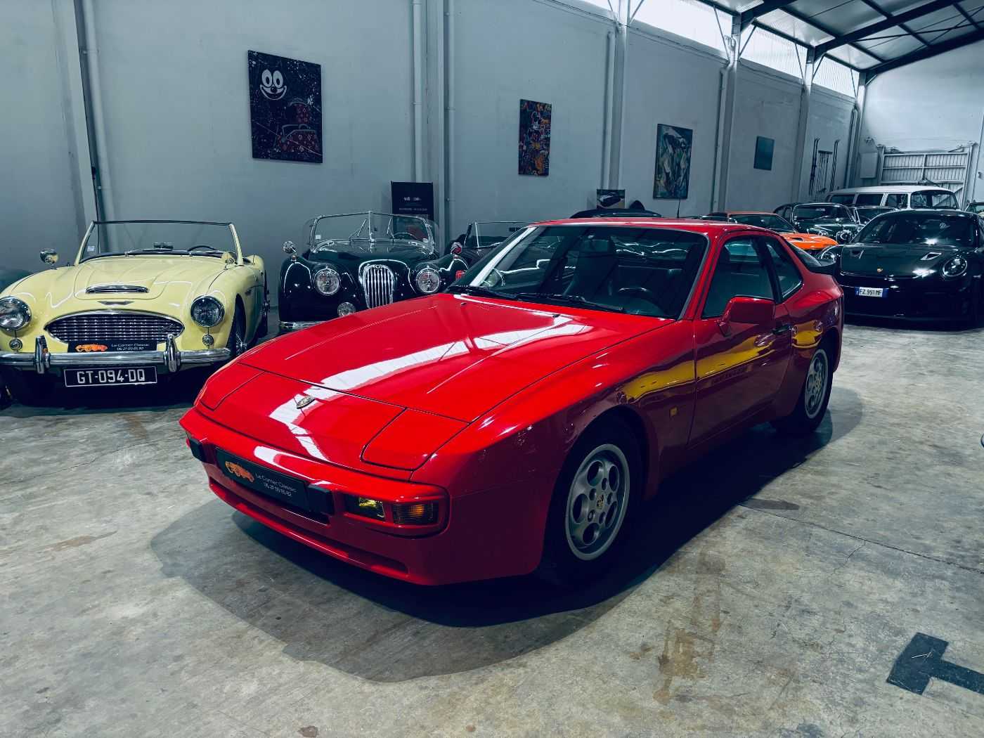 Porsche 944