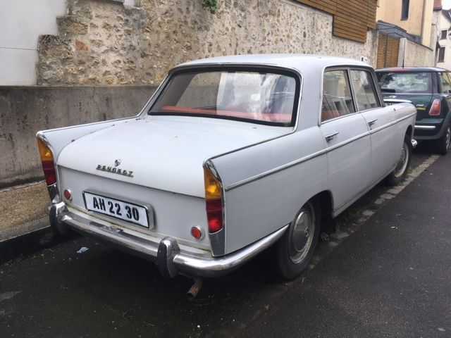 Peugeot 404