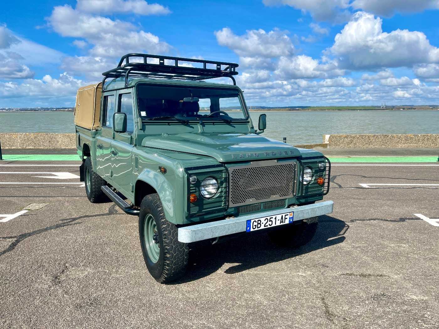 LandRover Defender