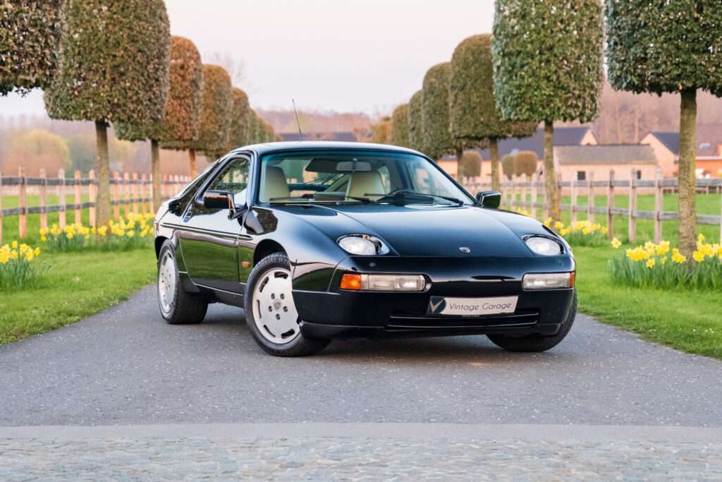 Porsche 928