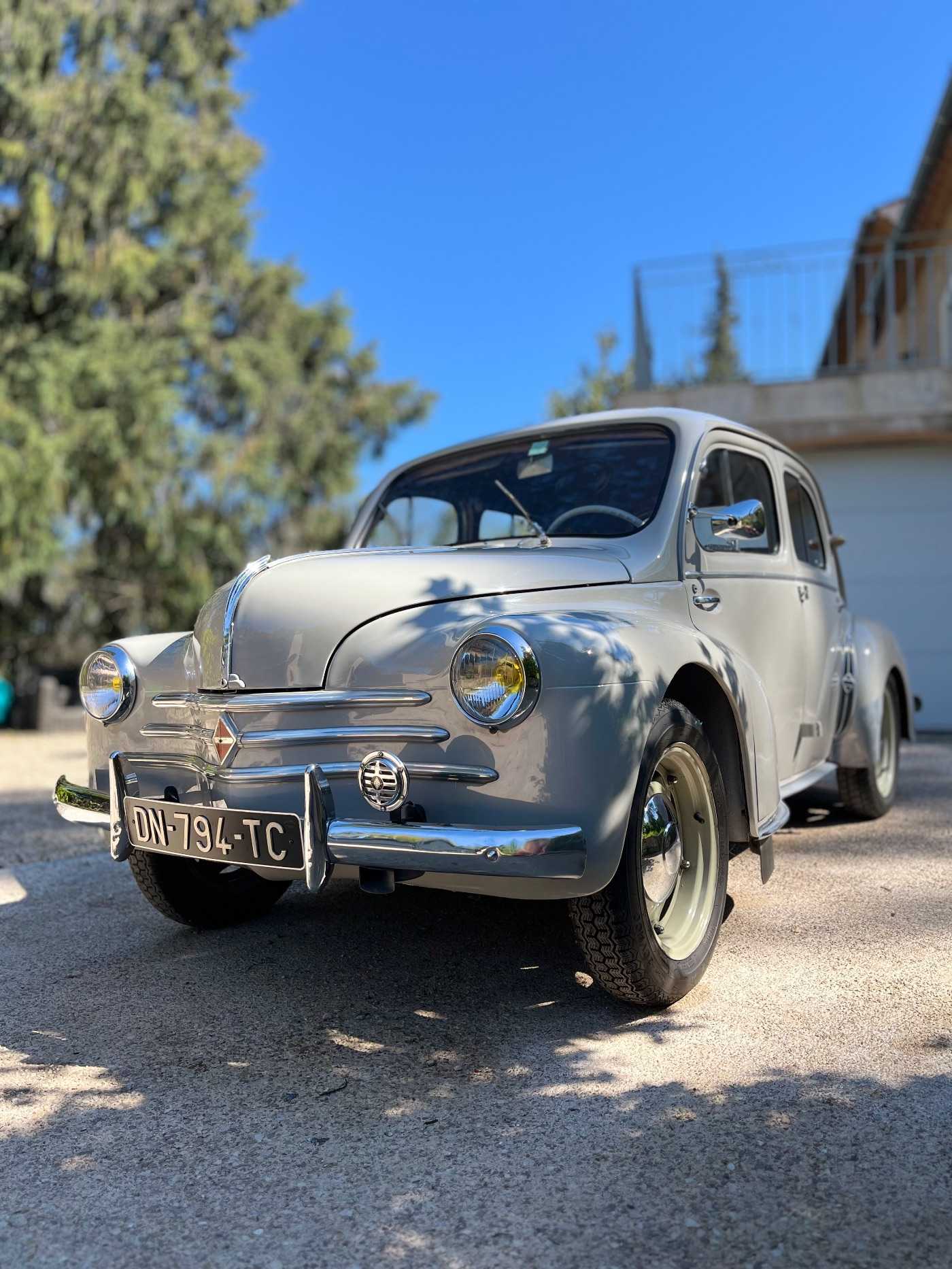 Renault 4 CV