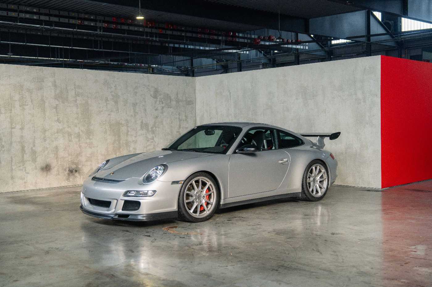Porsche 977