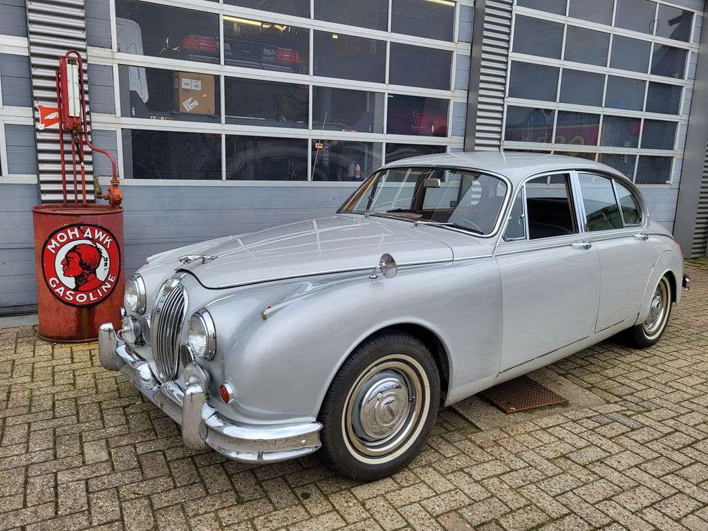 Jaguar MK 2