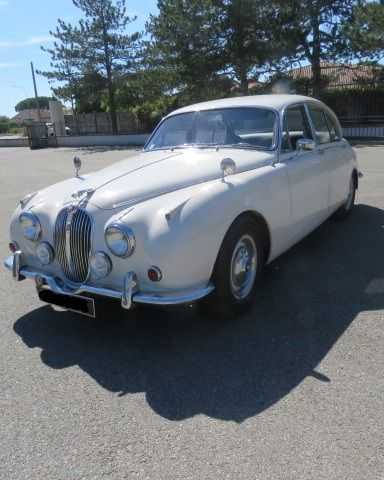 Jaguar 240