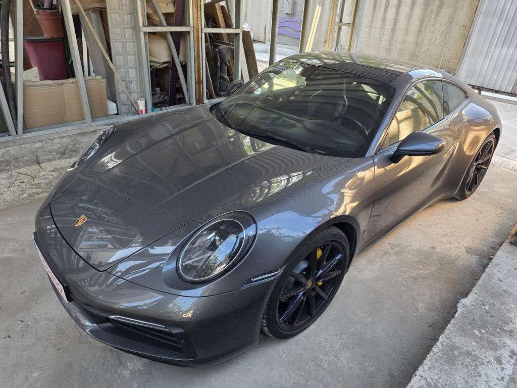 Porsche 992