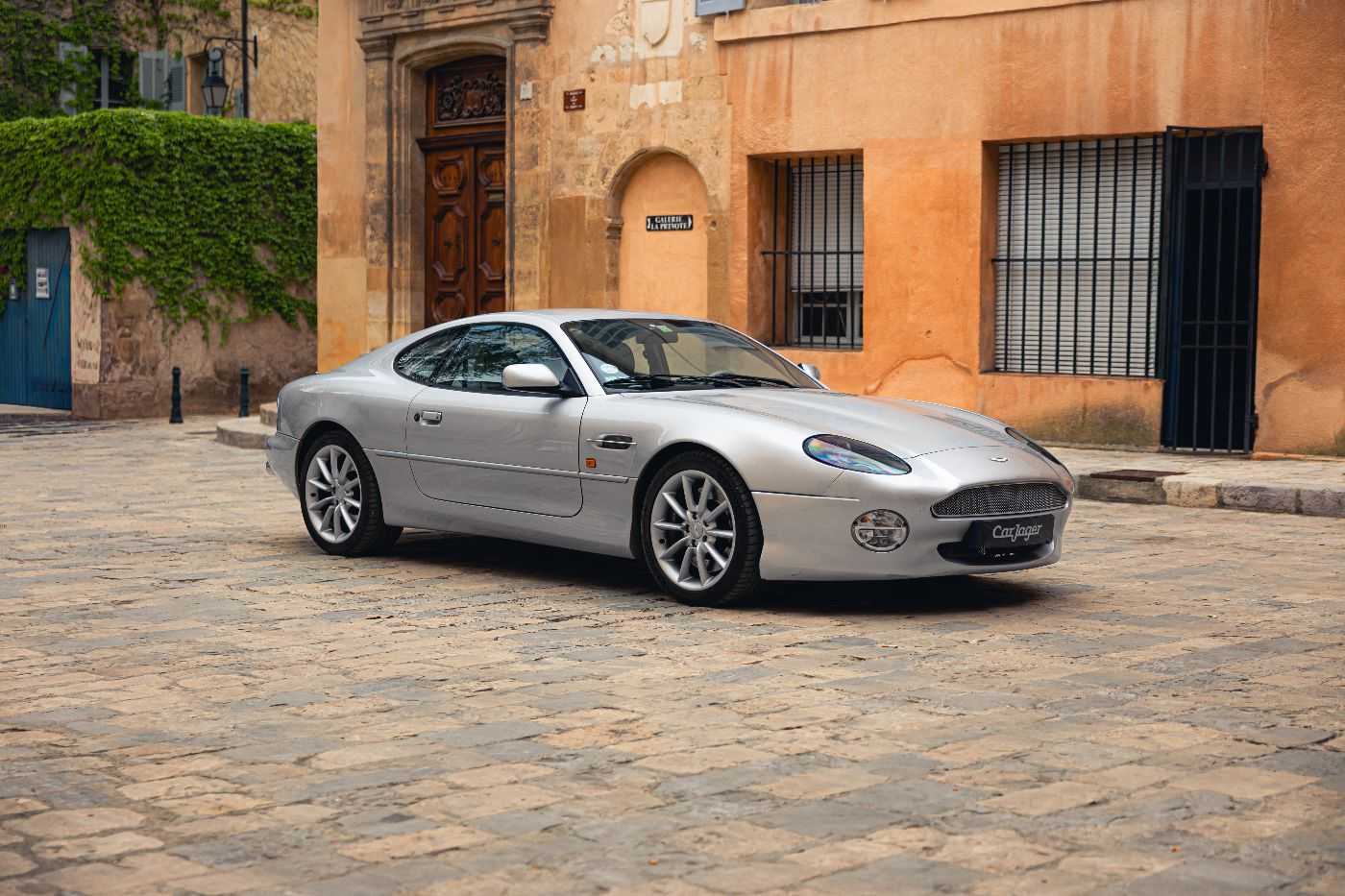 Aston Martin DB