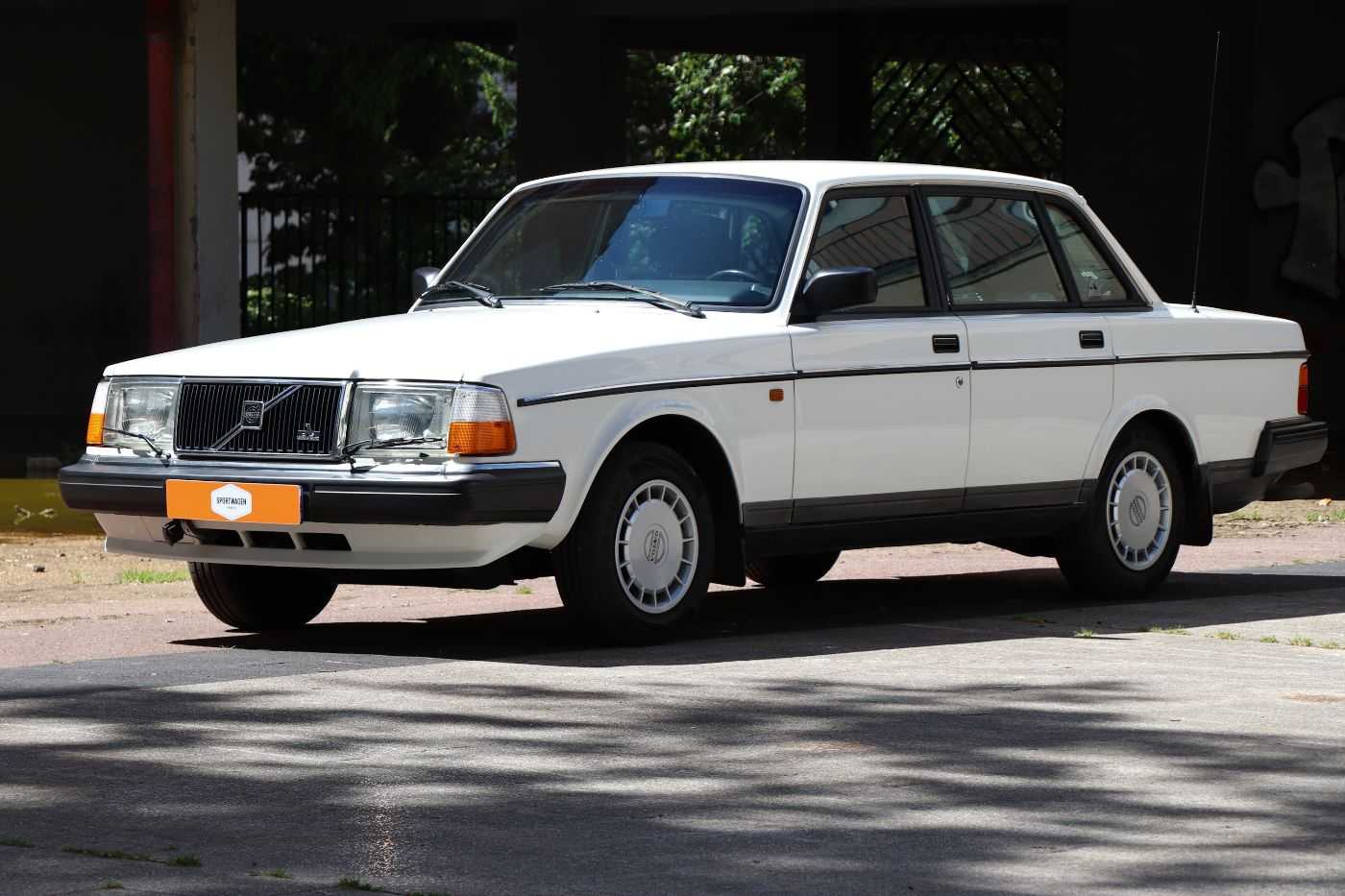 Volvo 240