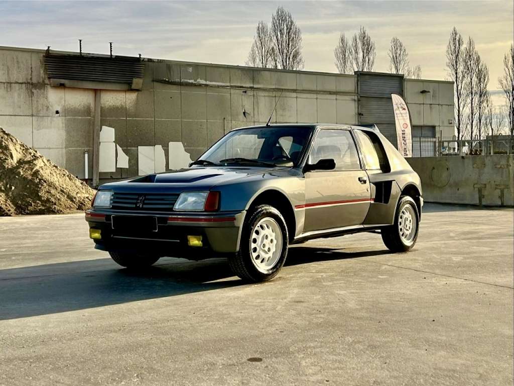 Peugeot 205